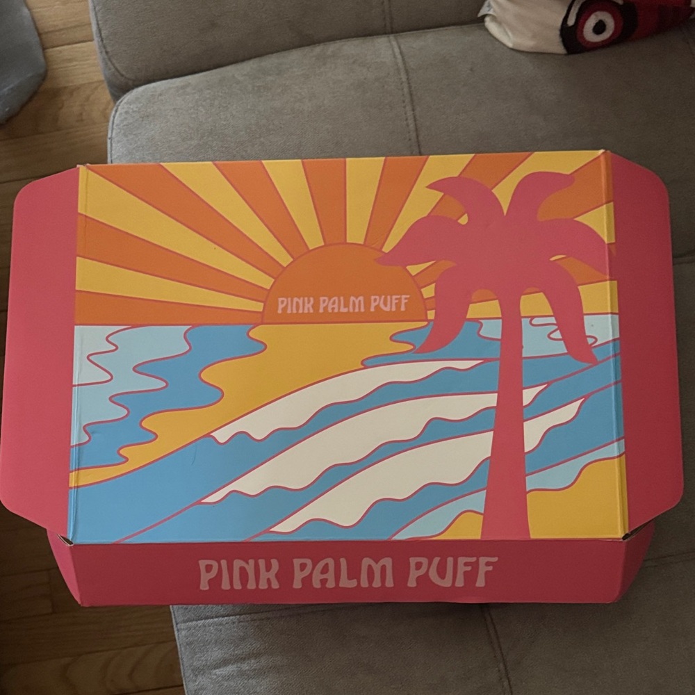 Pink Palm Puff Women's Accessory Box